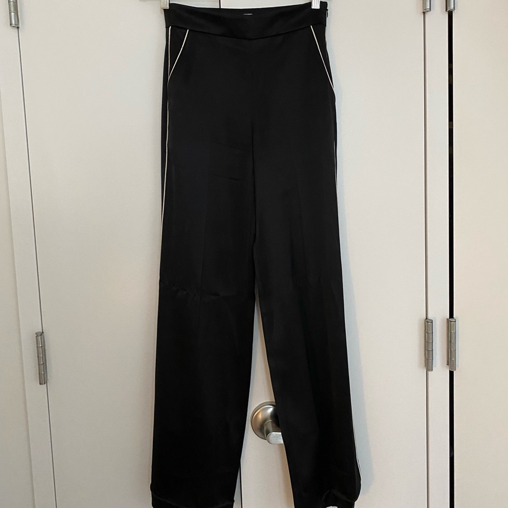 Elegant Aritzia pants